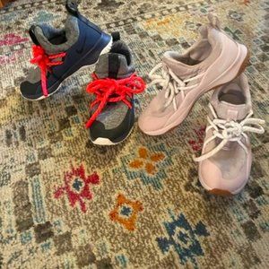 NIKE CITY LOOP ATHLETIC SHOES  *2 PAIR!*